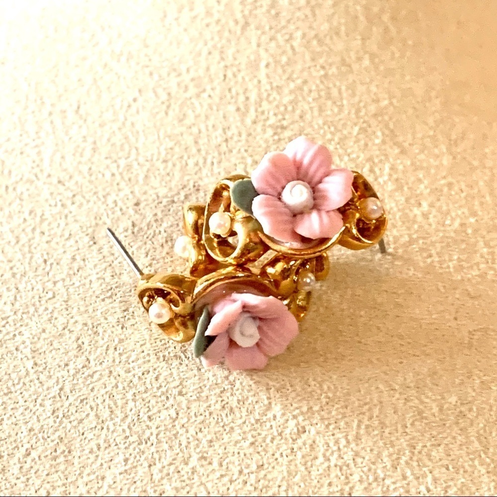 Rose PEARL Vintage AVON EARRINGS - Picture 5 of 8